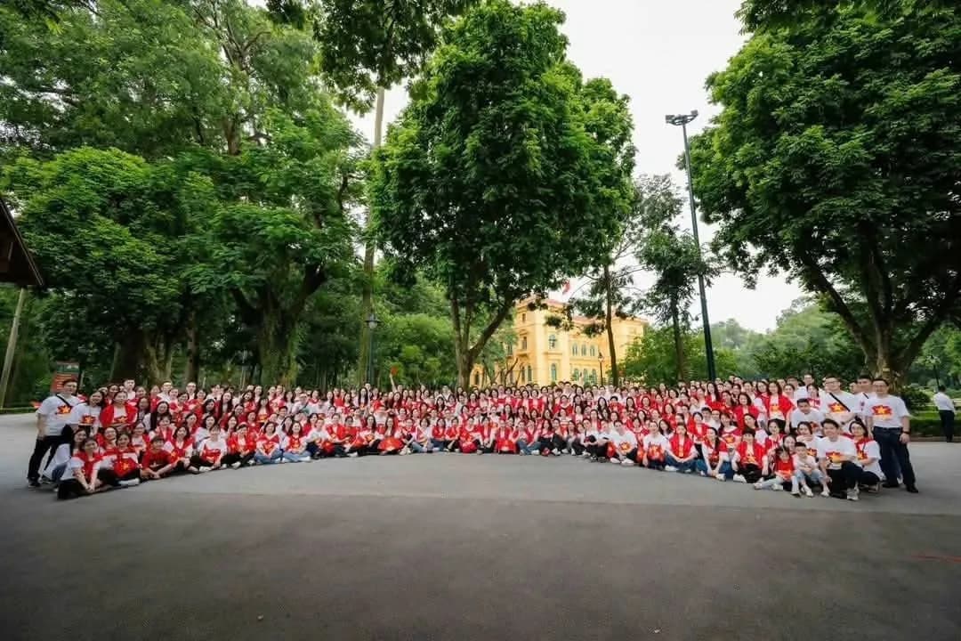 Khoảnh khắc cùng The Shia · 063